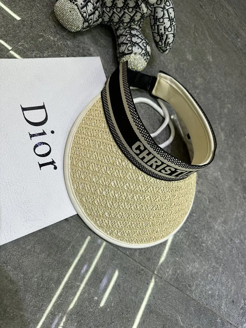 迪奥爆款钩针防晒空顶帽👒👒‼️🔥