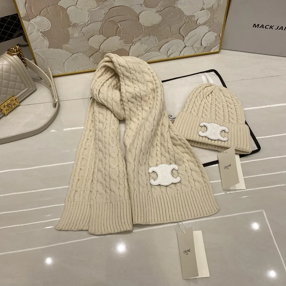 Celine赛琳 麻花羊绒针织帽+围巾🧣