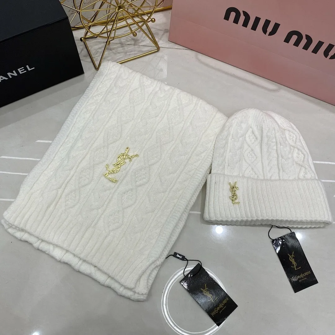 YSL 两件套 羊绒针织帽+围巾🧣