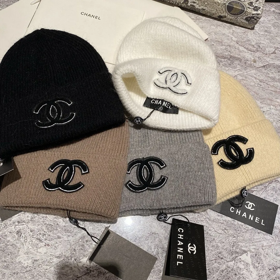 CHANEL 兔毛针织帽