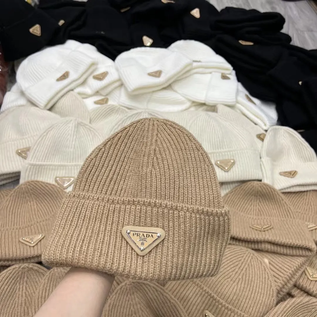 PRADA 针织帽