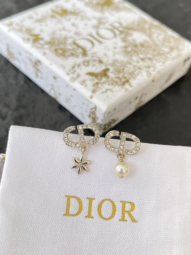 DIOR 071