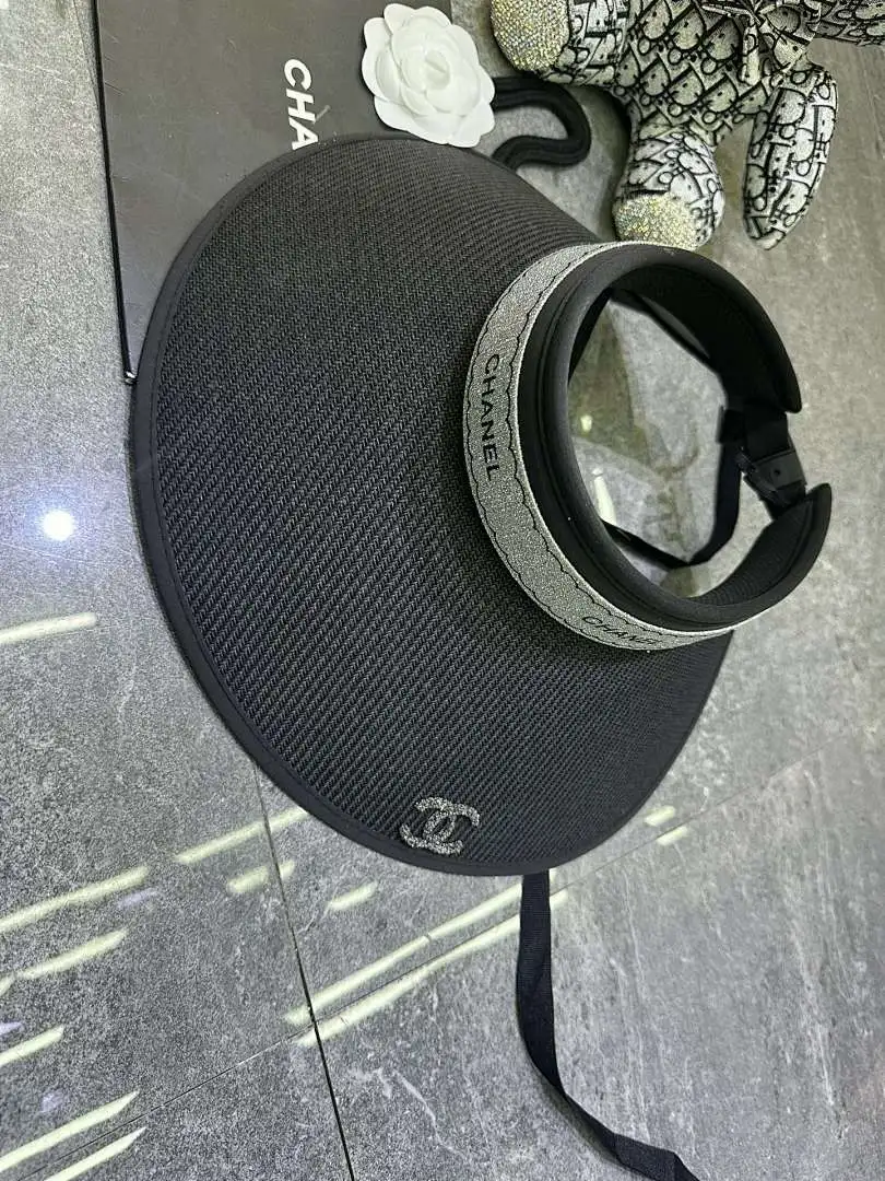 香奈儿爆款空顶帽👒👒超大檐黑胶防晒设计.带防风绳🔥🔥🔥