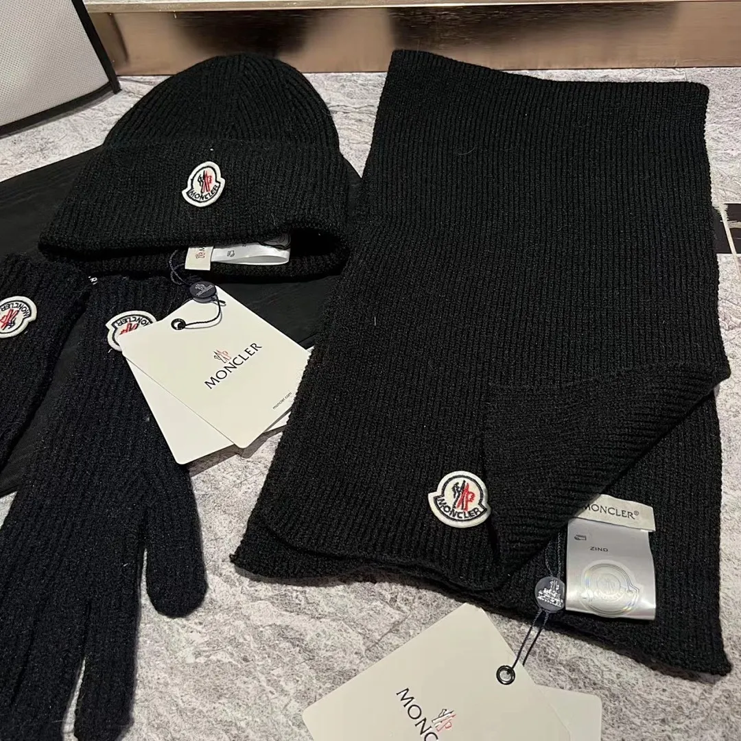 Moncler 三件套 羊绒针织帽+围巾🧣+手套🧤