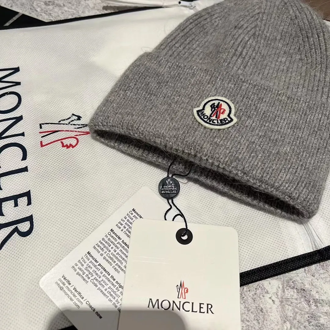 MONCLER 兔毛针织帽