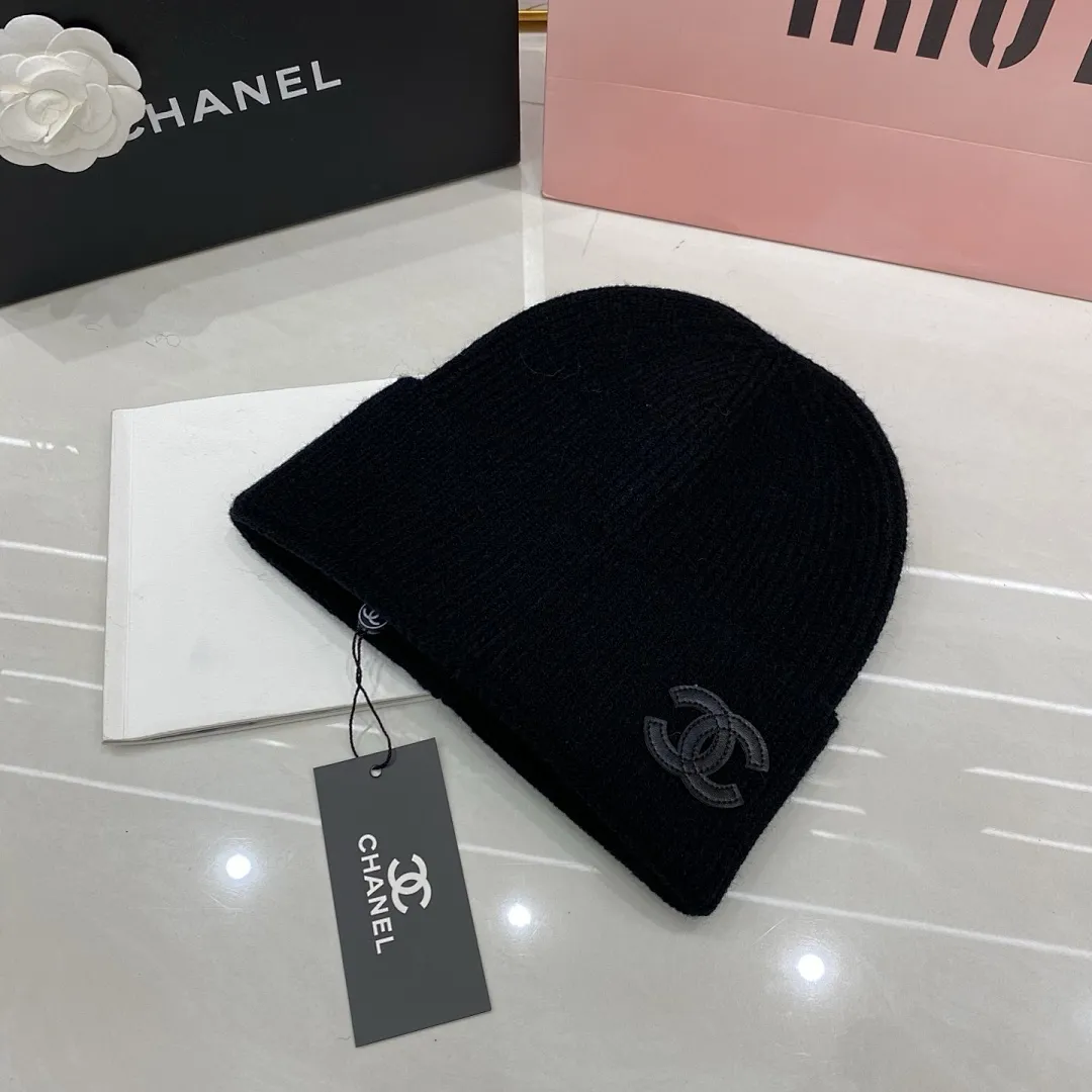 Chanel 羊绒针织帽