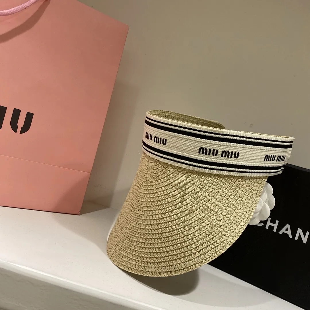 miumiu缪缪 空顶帽