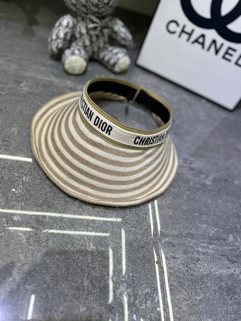 迪奥爆款针织条纹空顶帽