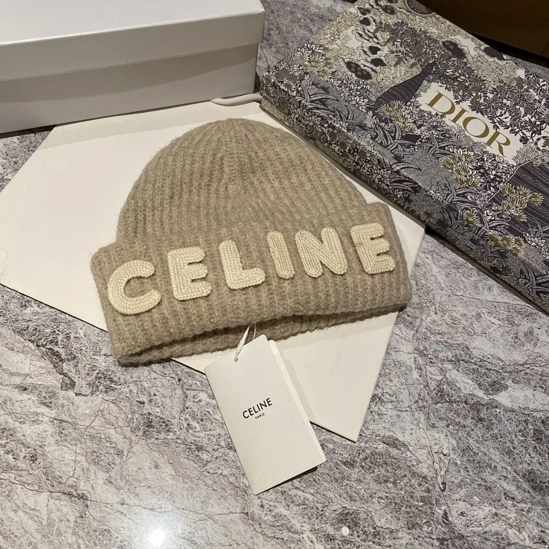 Celine 羊毛针织帽