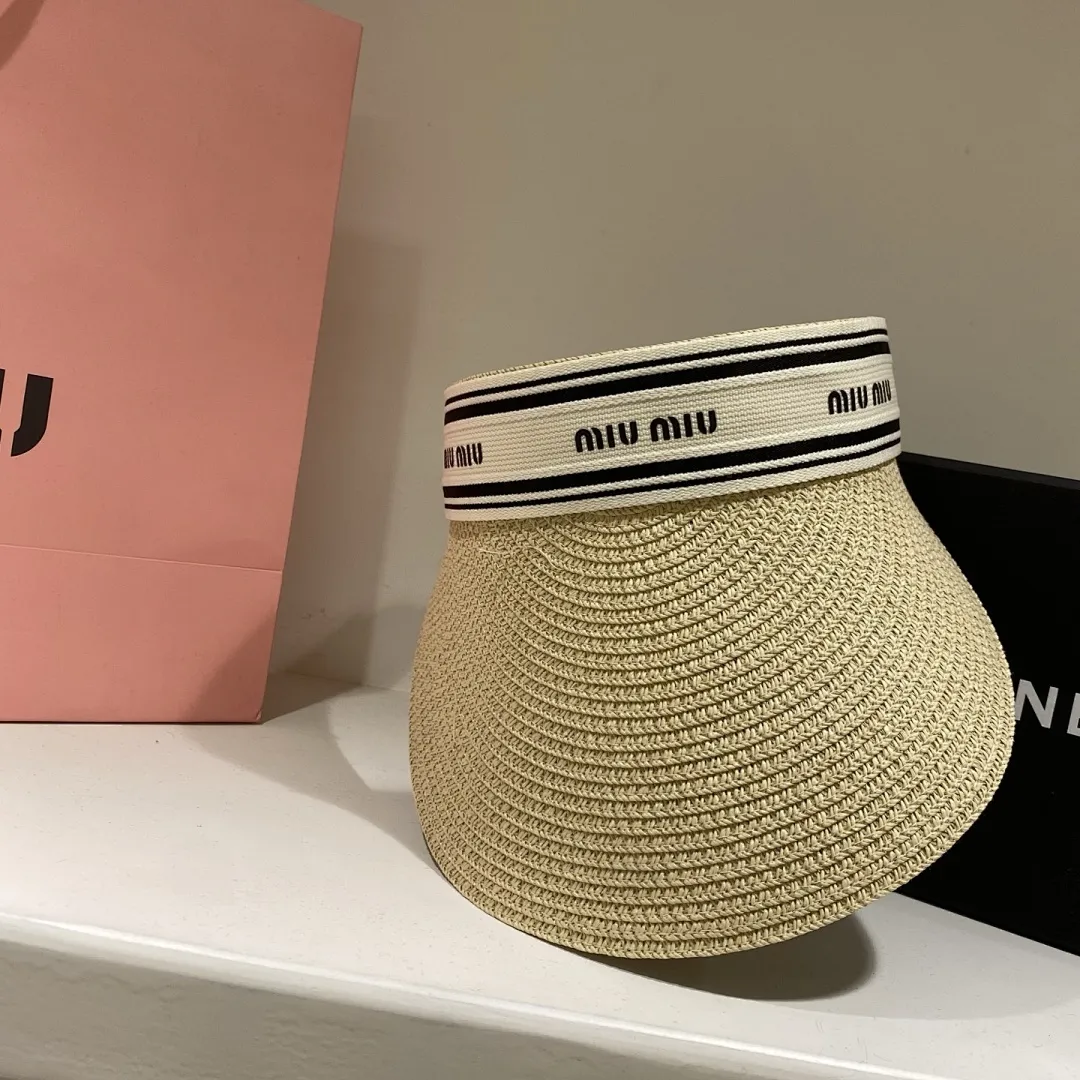 miumiu缪缪 空顶帽