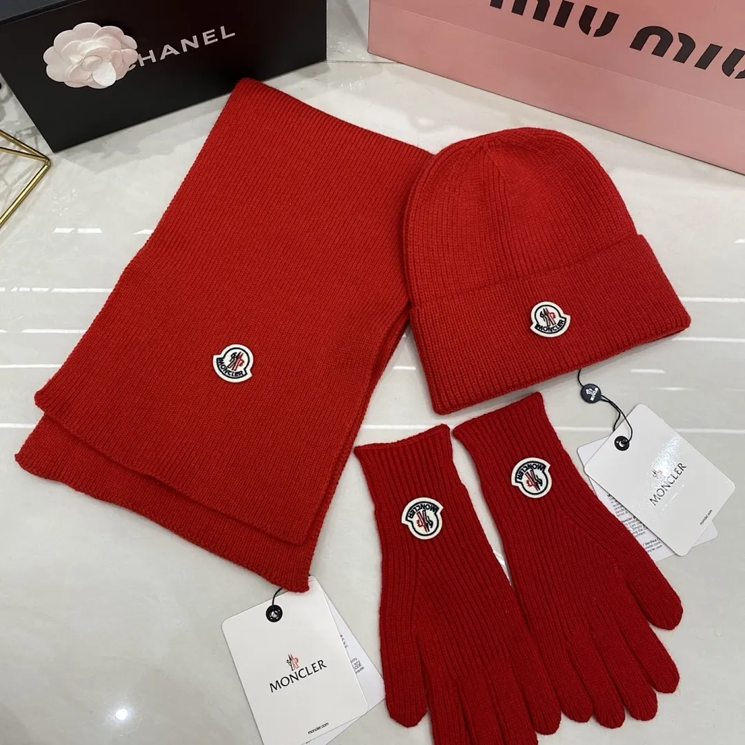 Moncler 三件套 羊绒针织帽+围巾🧣+手套🧤