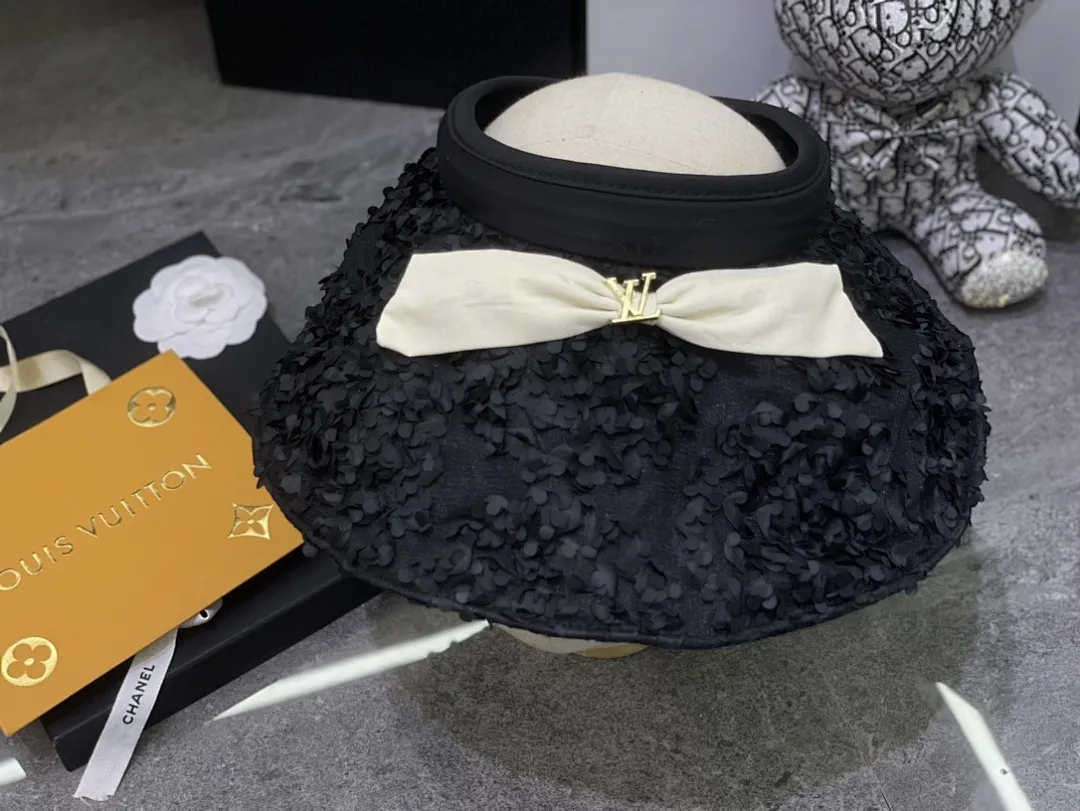 Lv 蝴蝶结蕾丝空顶帽