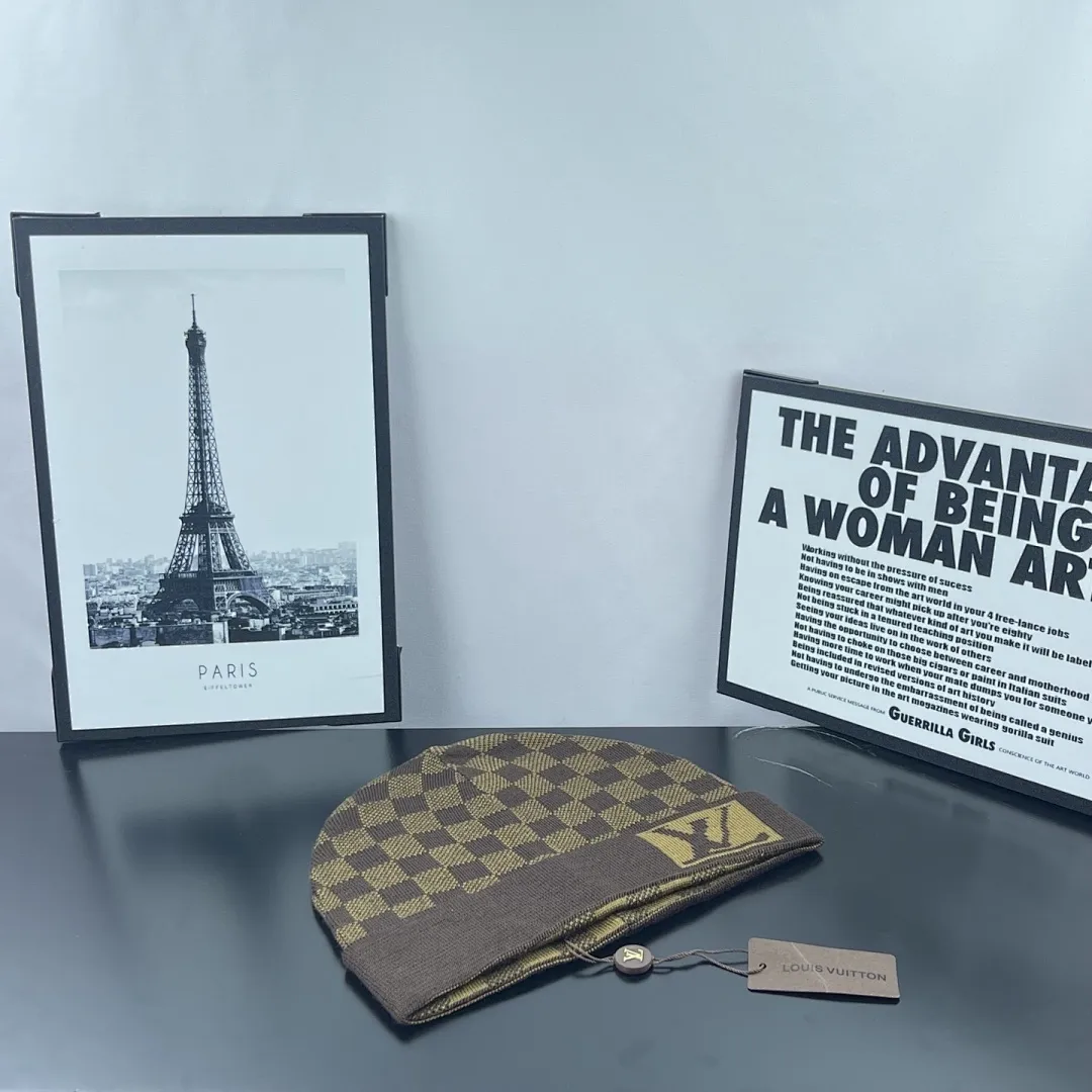 L家 【羊毛套装帽子-帽子➕围巾】经典套装帽子!成分:70%羊毛➕30%兔毛。