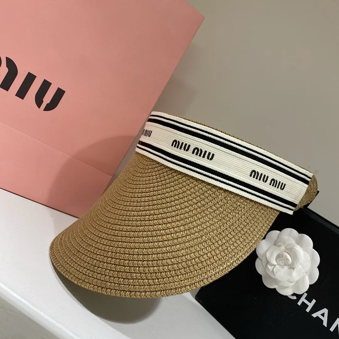 miumiu缪缪 空顶帽