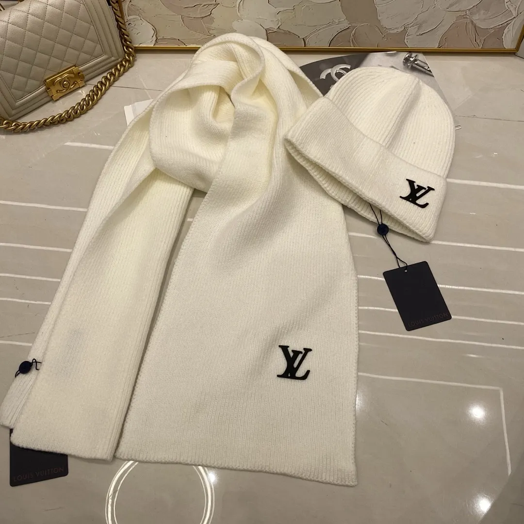 LV 两件套 羊绒针织帽+围巾🧣