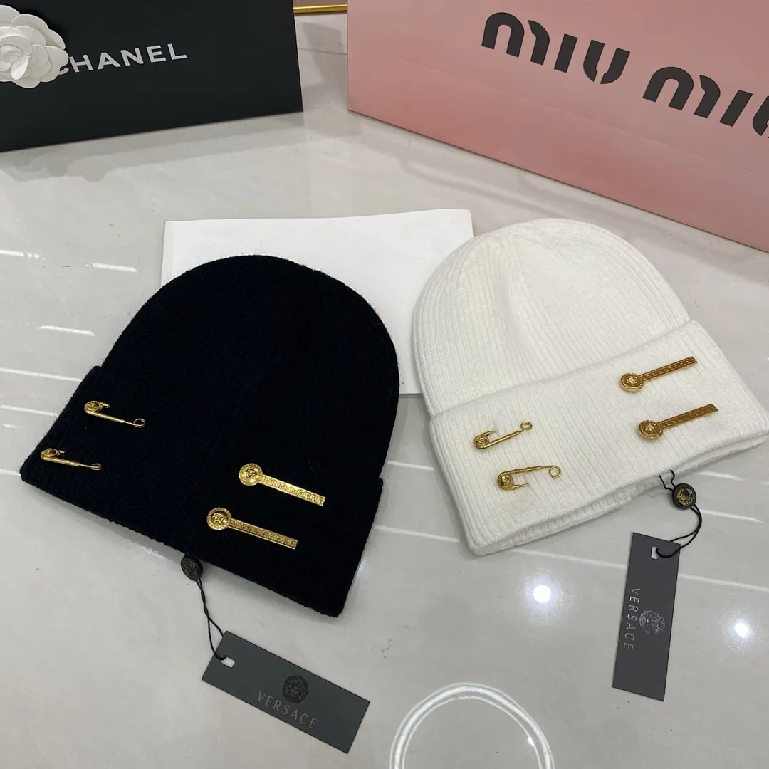 Versace范思哲 羊绒针织帽