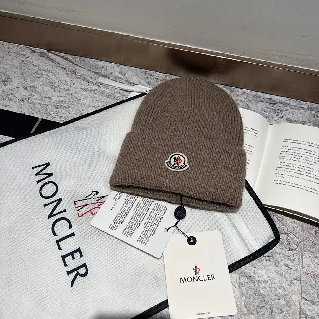 MONCLER 兔毛针织帽