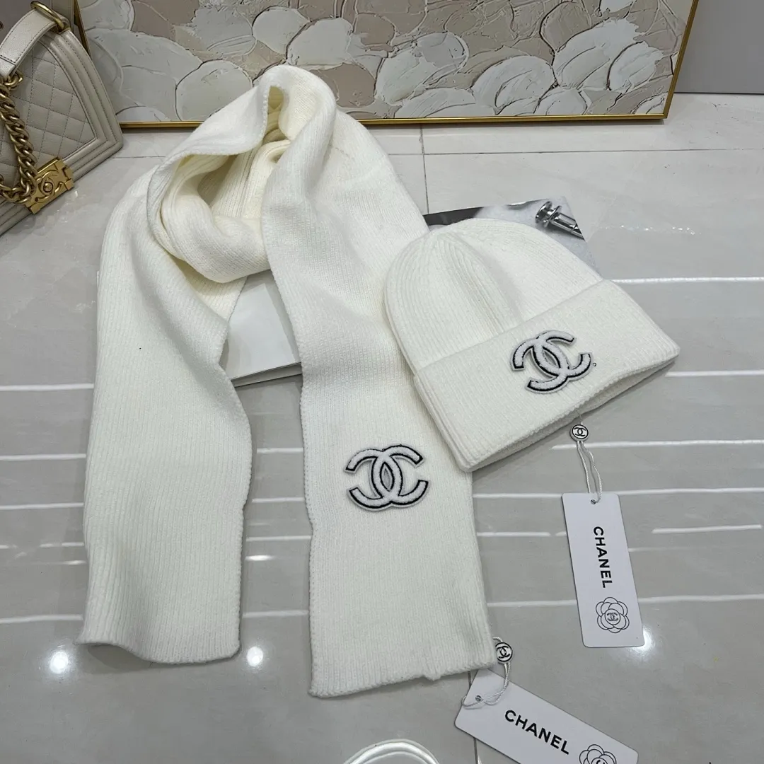 Chanel 羊绒针织帽+围巾🧣