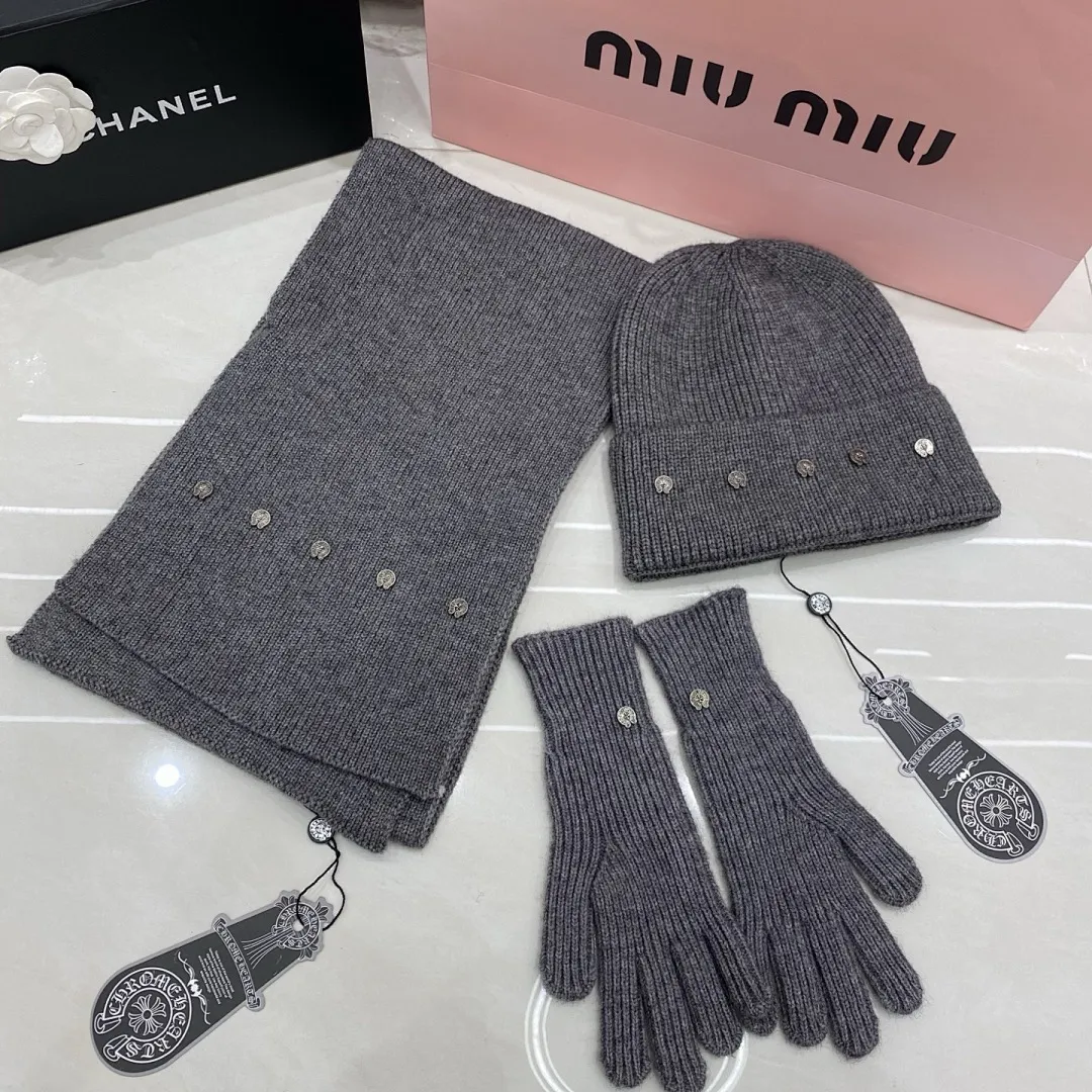 克罗心 三件套 羊绒针织帽+围巾🧣+手套🧤