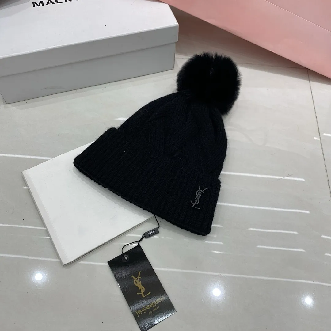 YSL 羊绒针织帽