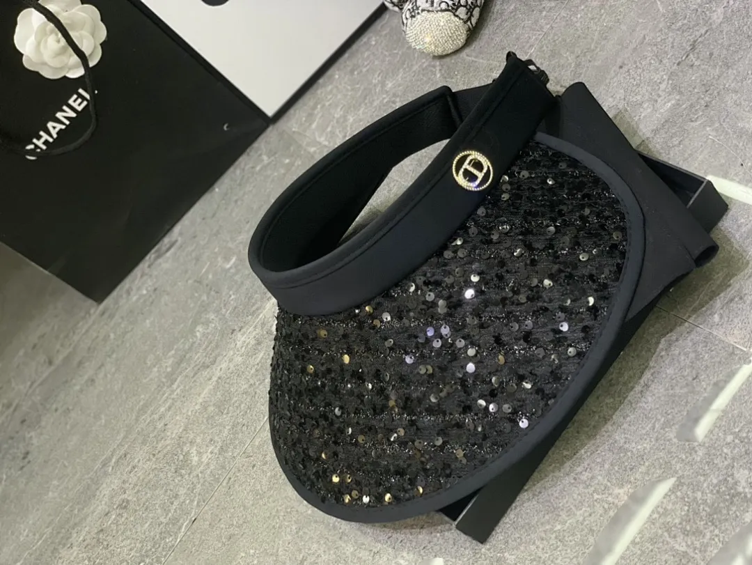 迪奥爆款亮片空顶帽