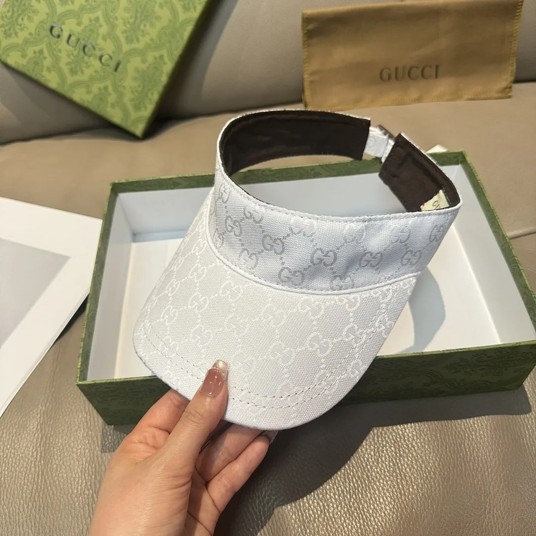 原单版本出货！ Gucci(古奇)最新原单宽版织带空顶帽。专柜1:1开模订制，最高版本，原版帆布料，轻盈透气！实物拍摄，四季百搭男女适用，基础头围56，贴片可调节。