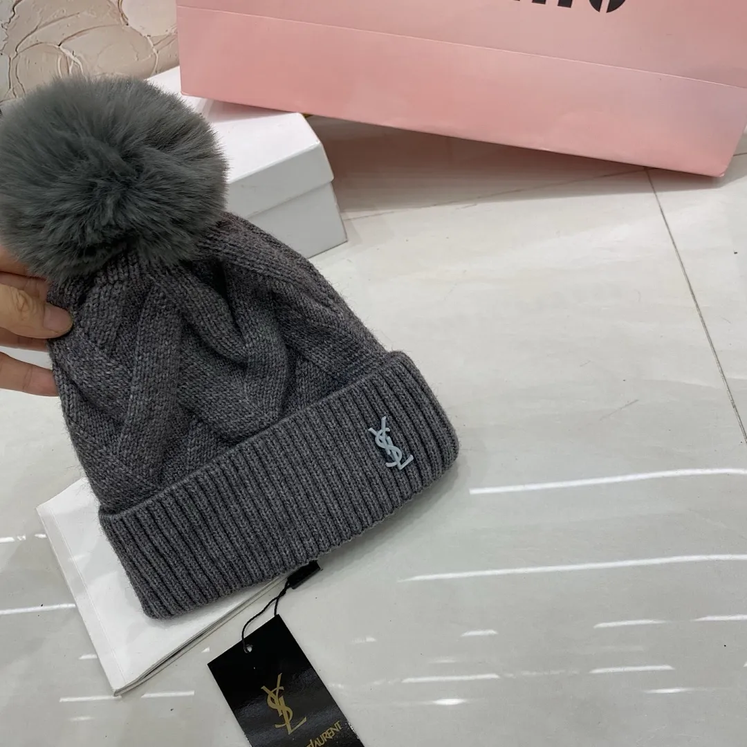 YSL 羊绒针织帽