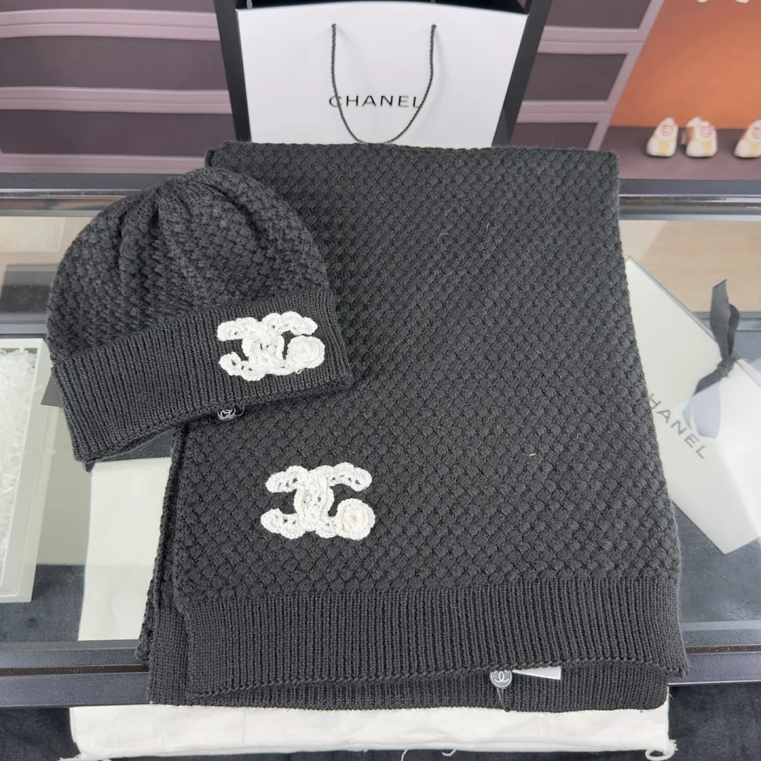 小香 羊毛套装含50%羊毛