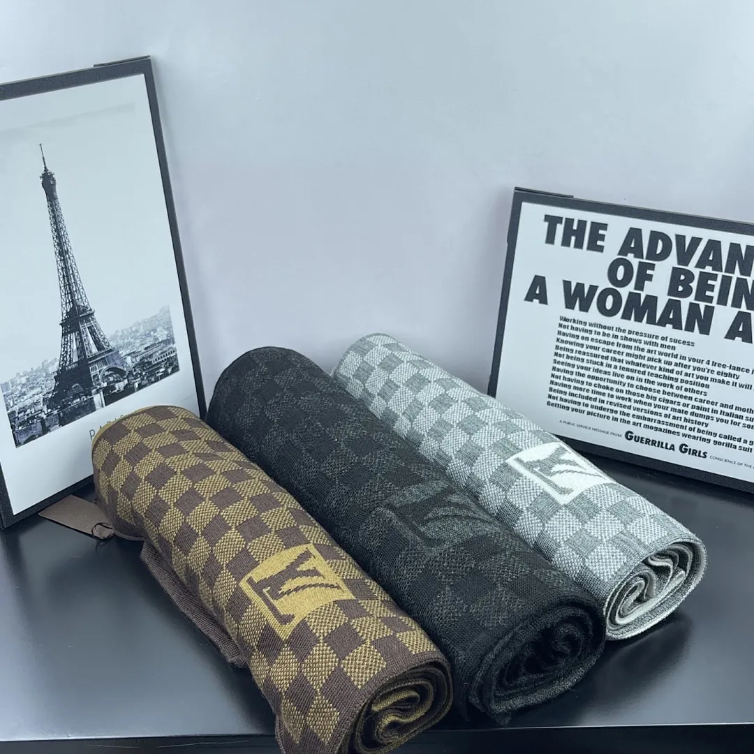 L家 【羊毛套装帽子-帽子➕围巾】经典套装帽子!成分:70%羊毛➕30%兔毛。