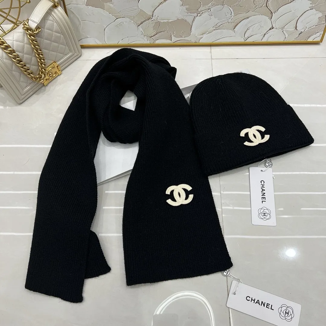 Chanel 羊绒针织帽+围巾🧣