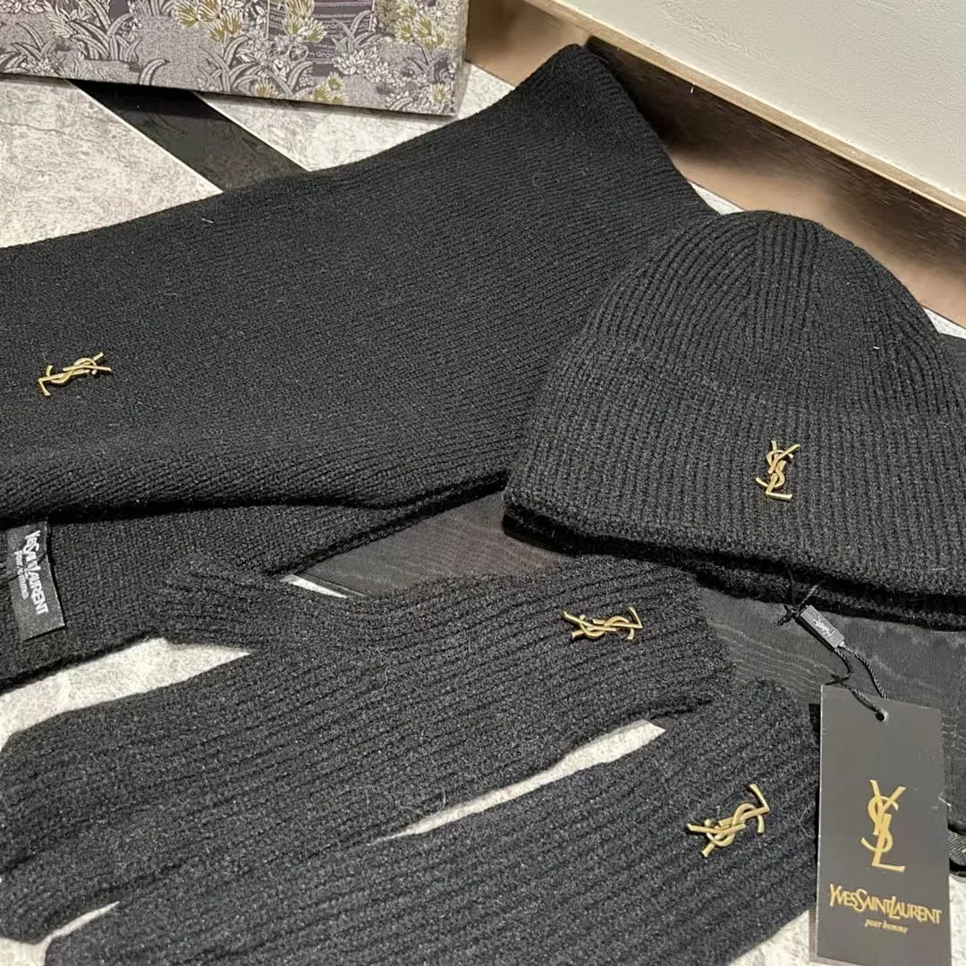 YSL 三件套 羊绒针织帽+围巾🧣+手套🧤