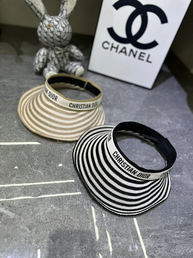 迪奥爆款针织条纹空顶帽