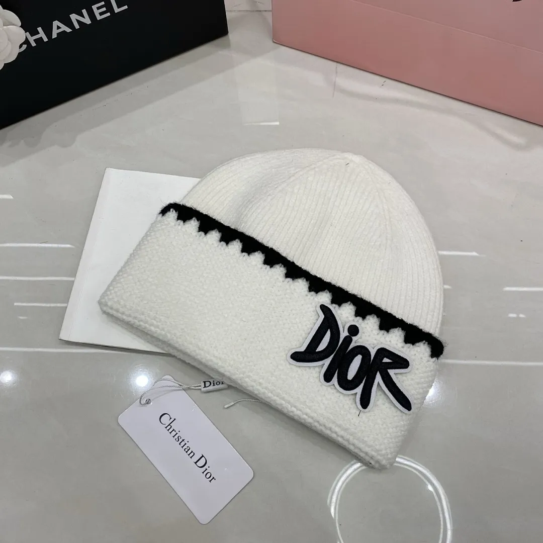 Dior 羊绒针织帽