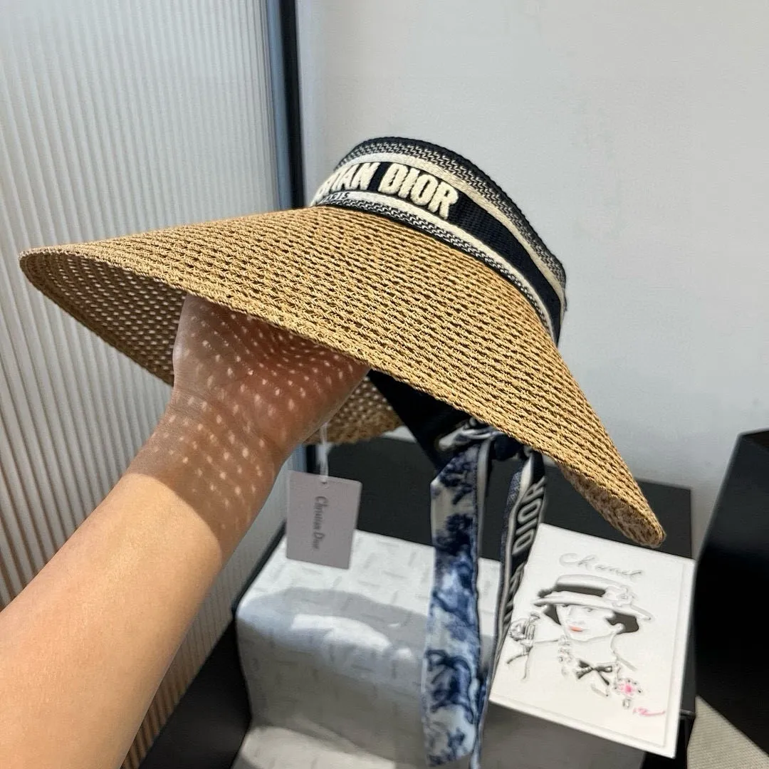 原单货，高颜值女孩必备DIOR夏日新款丝巾遮阳帽大帽檐 我顶着大太阳，只想为你撑伞 没人为你撑伞，那就来顶DIOR遮阳帽[耶]