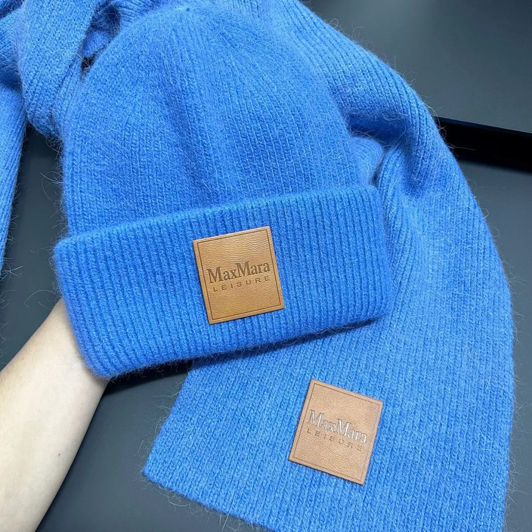 MaxMara 兔毛 冷帽+围巾套装❤️