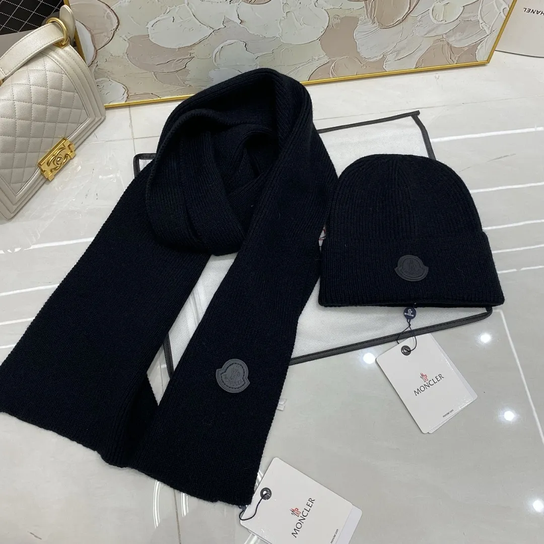 Moncler 羊绒针织帽+围巾🧣