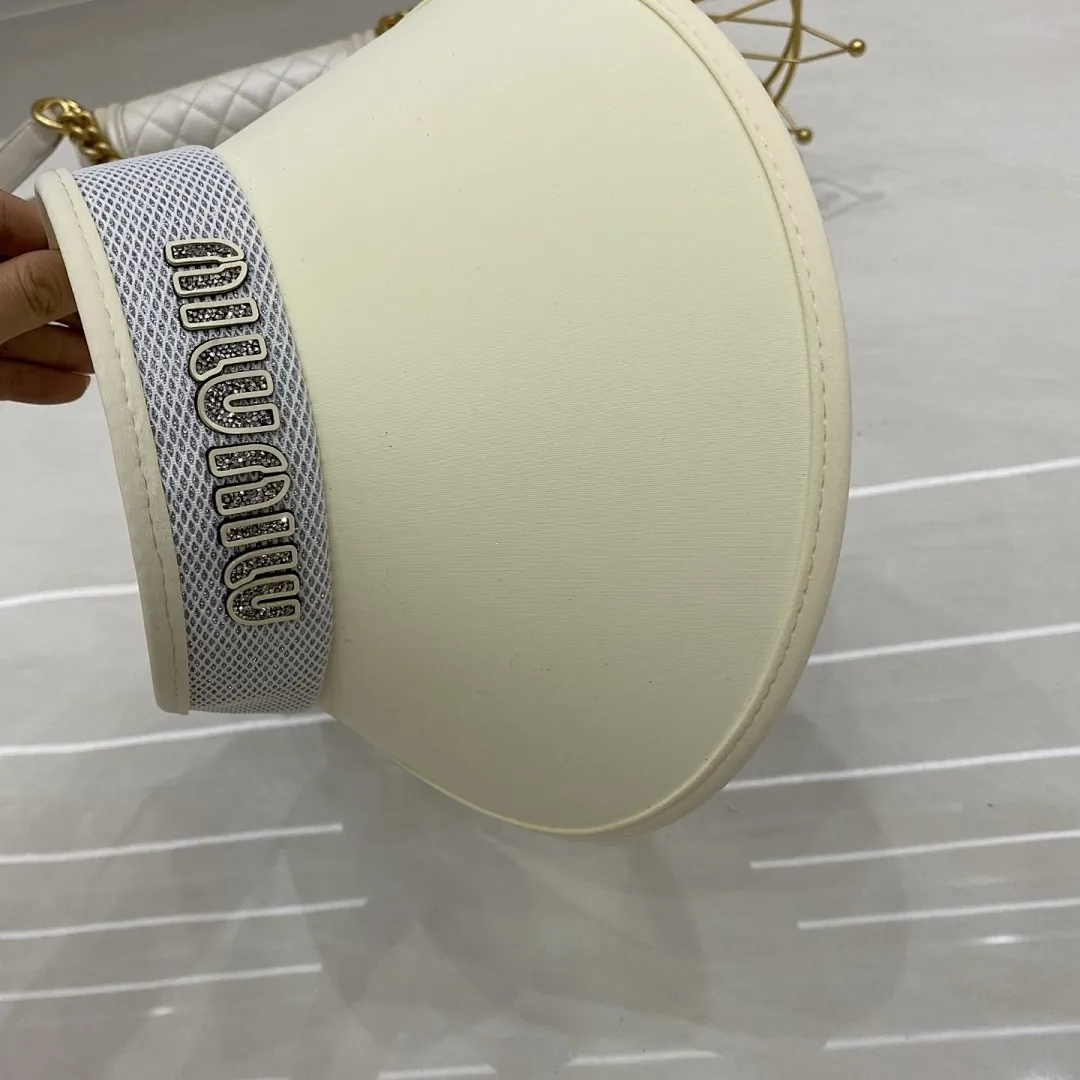 miumiu缪缪 空顶帽1