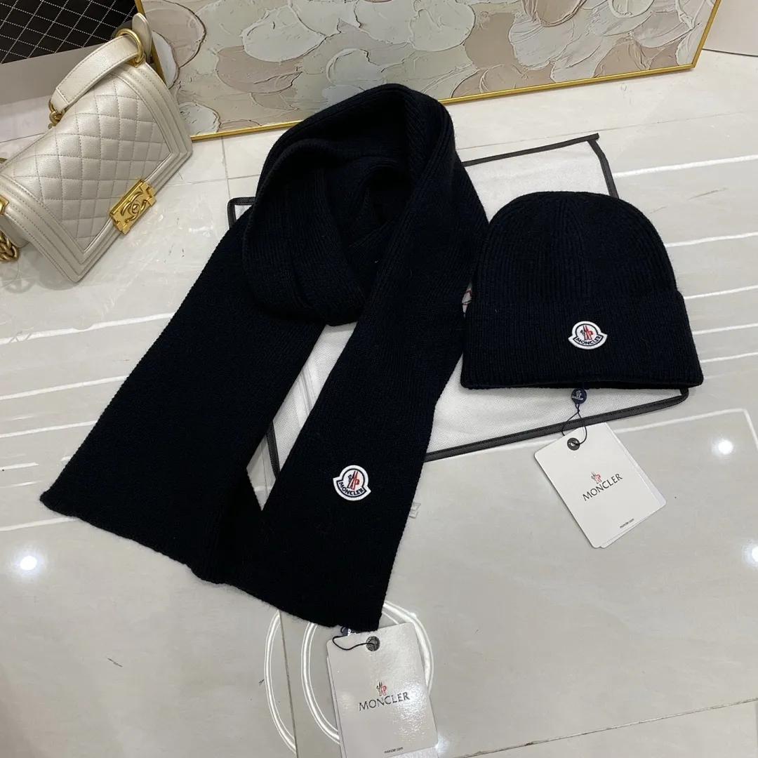 Moncler 羊绒针织帽+围巾🧣