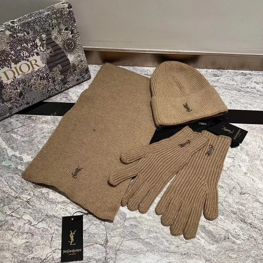 YSL 三件套 羊绒针织帽+围巾🧣+手套🧤