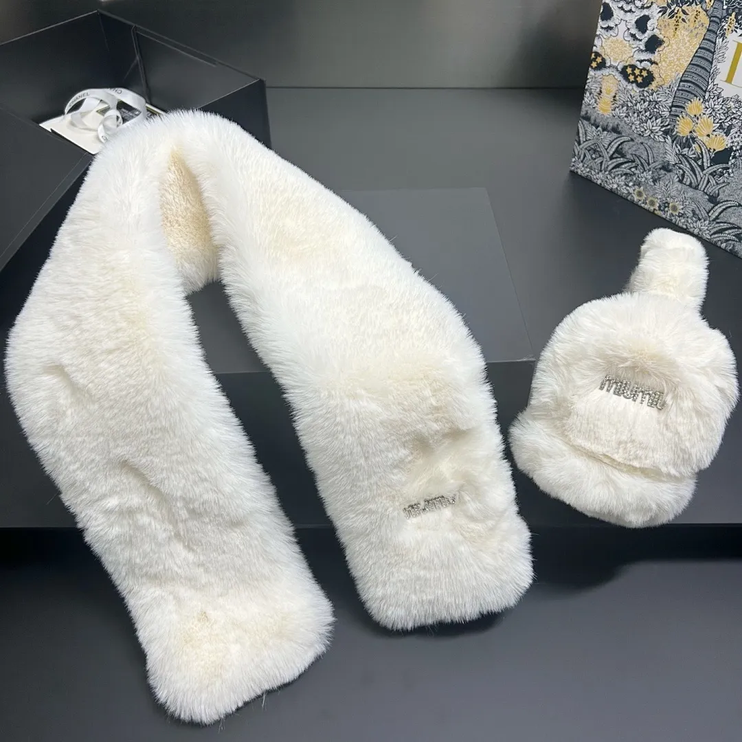 爆单缪缪 耳罩+围脖套装💕