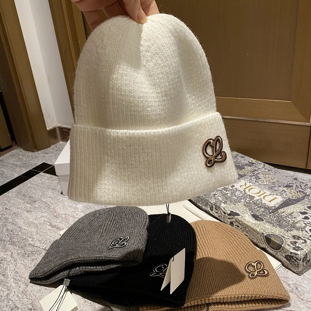 LOEWE 羊绒针织帽