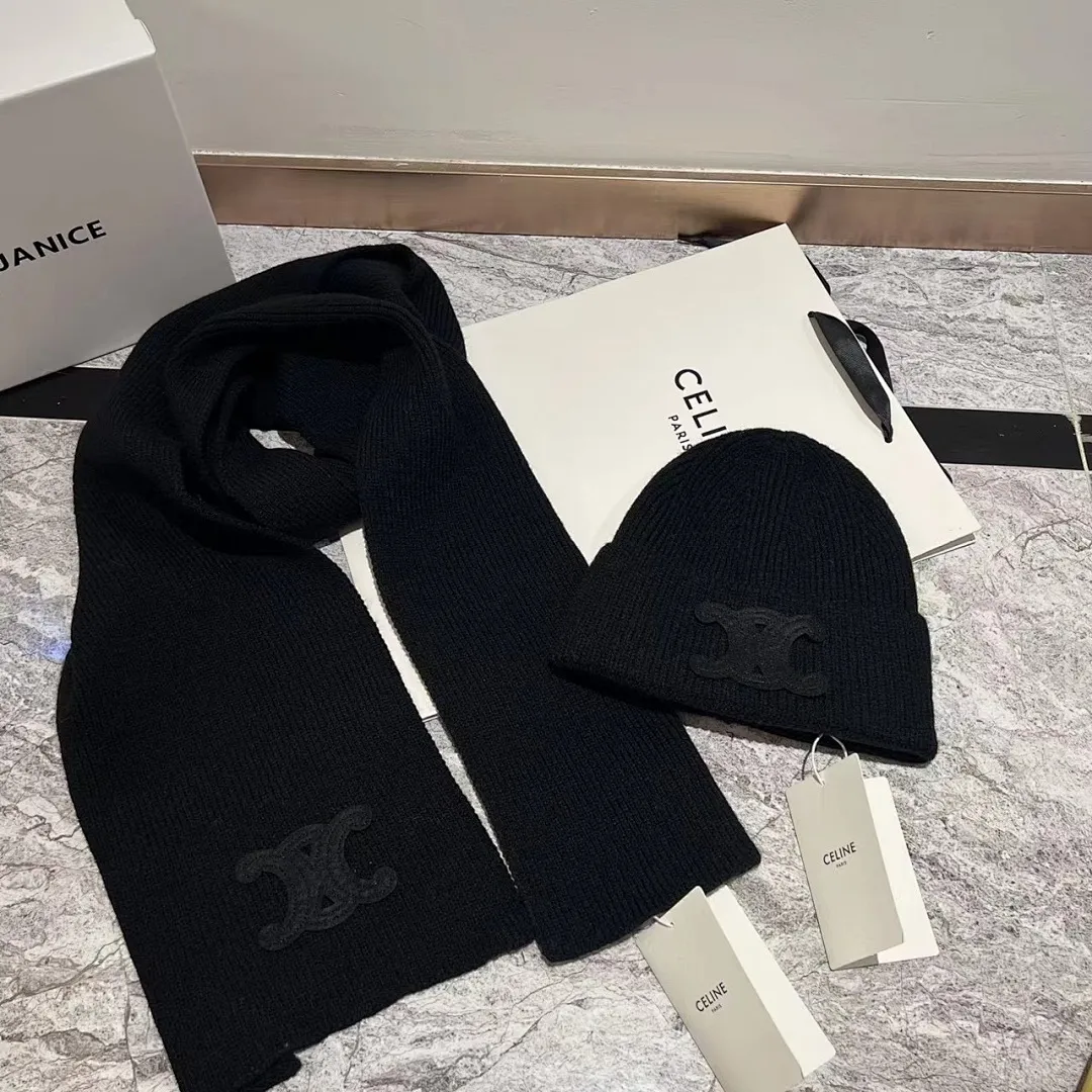 Celine 羊绒针织帽+围巾🧣