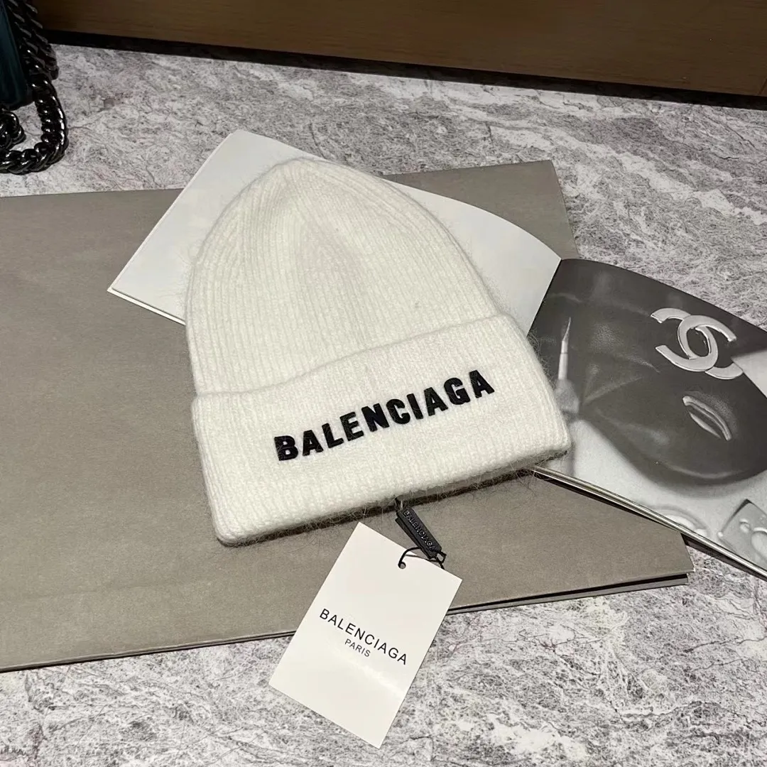 BALENCIAGA 兔毛针织帽