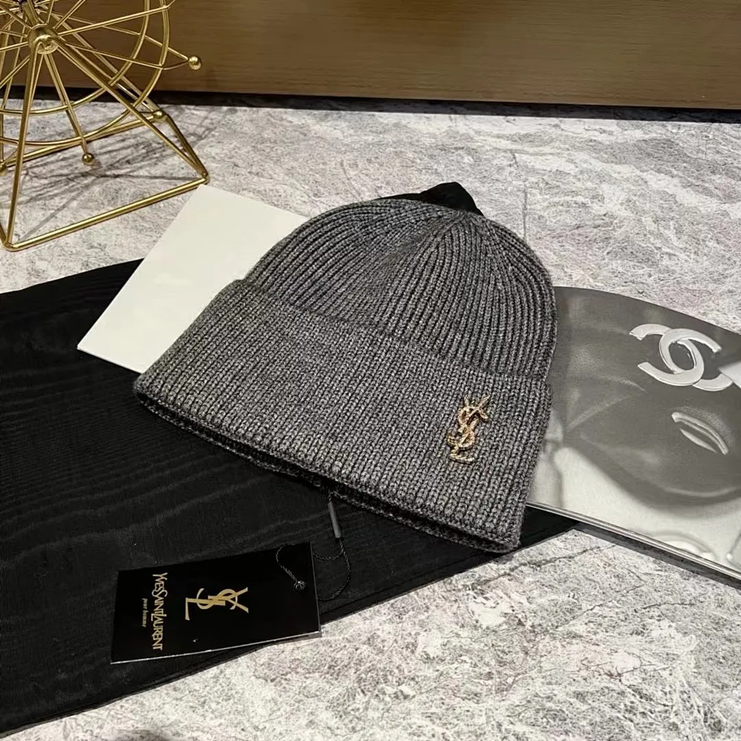 YSL 羊绒针织帽