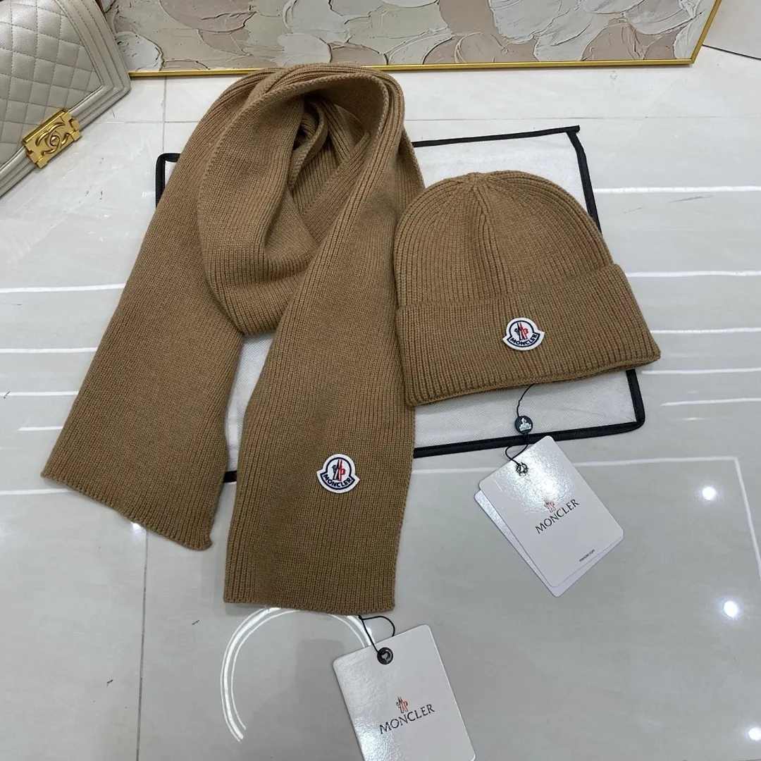 Moncler 羊绒针织帽+围巾🧣