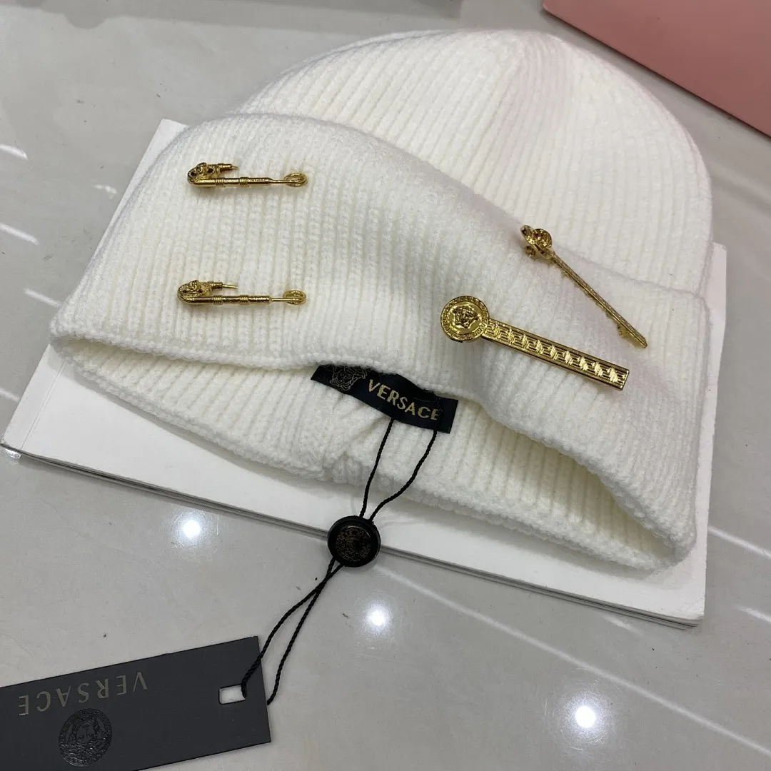 Versace范思哲 羊绒针织帽