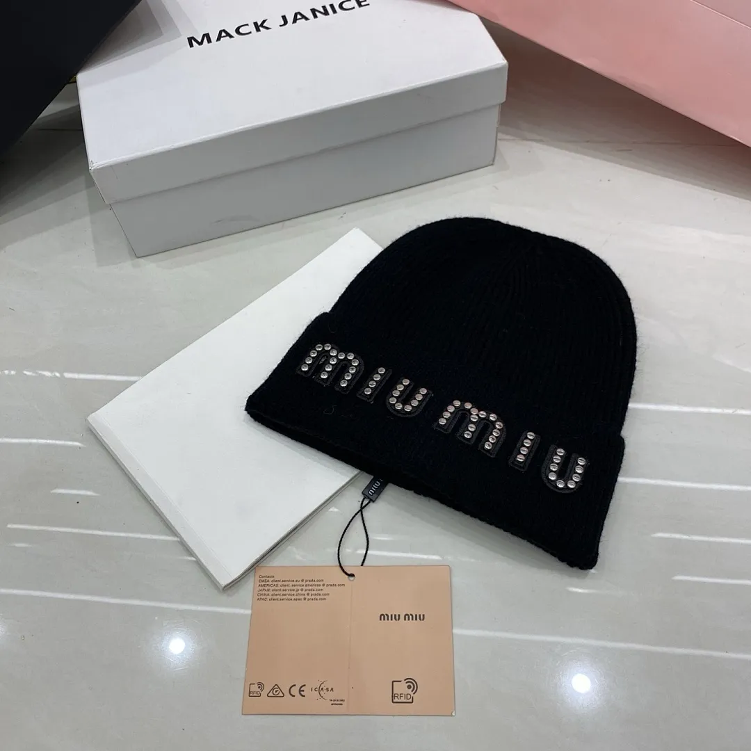 MiuMiu 羊绒针织帽