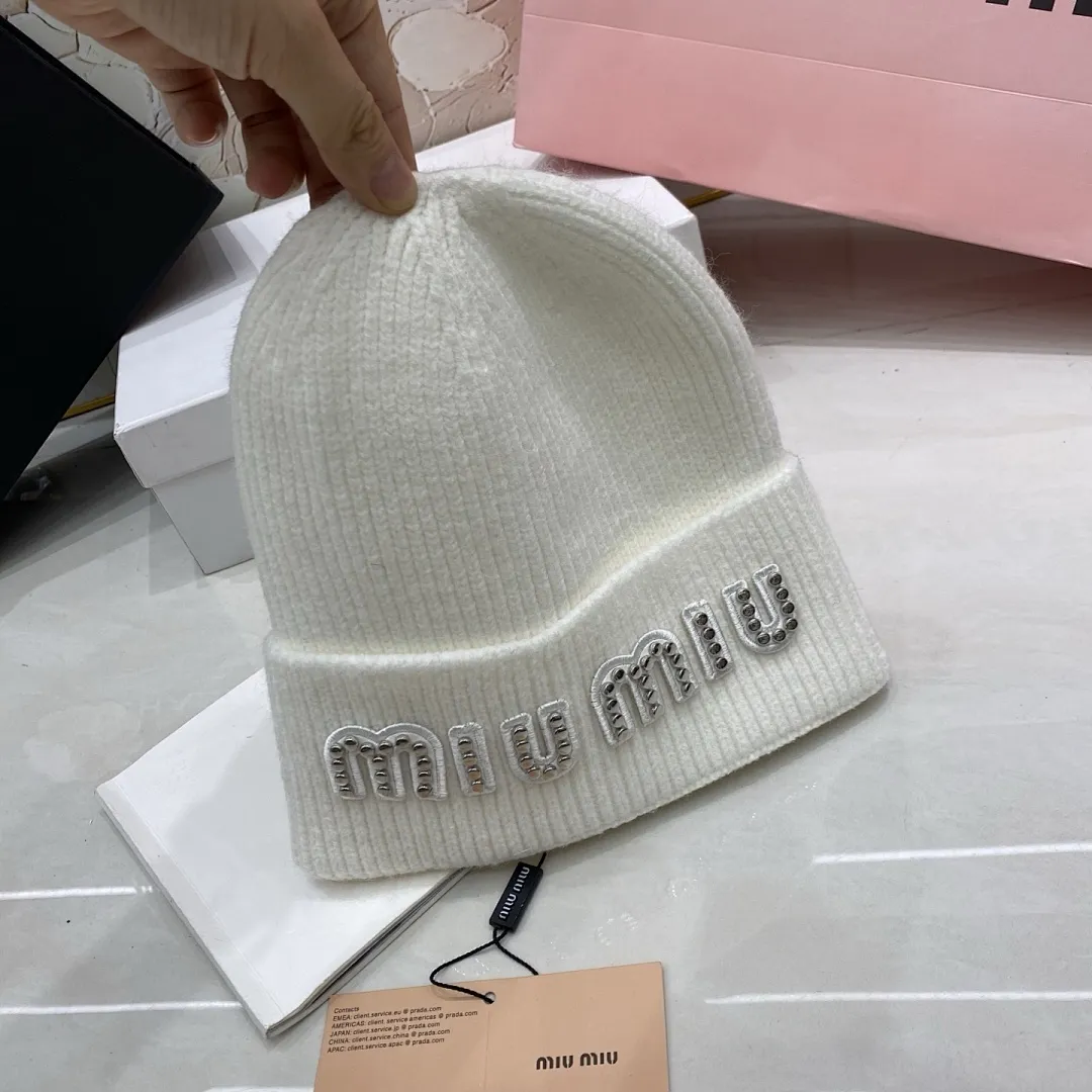 MiuMiu 羊绒针织帽