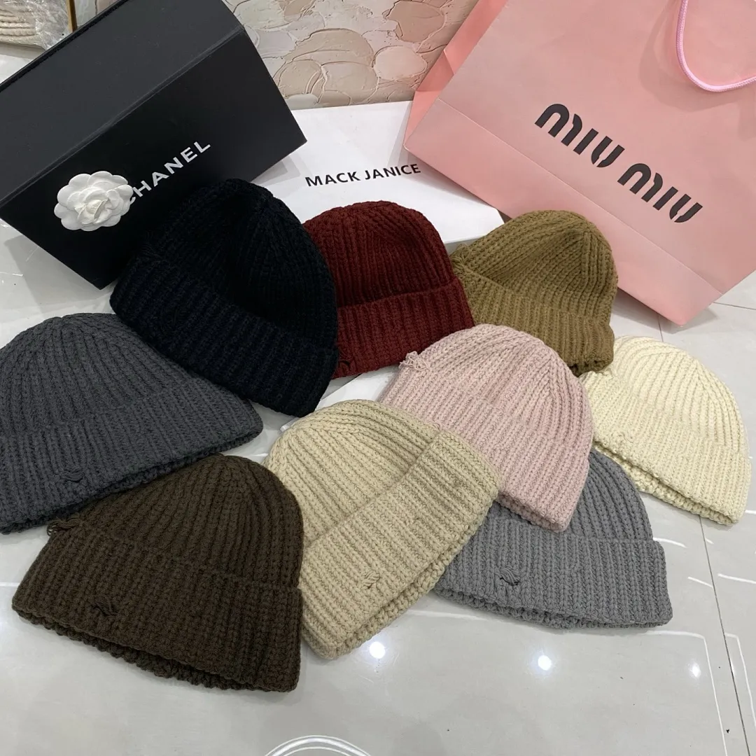 破洞针织帽 简单又不失个性感