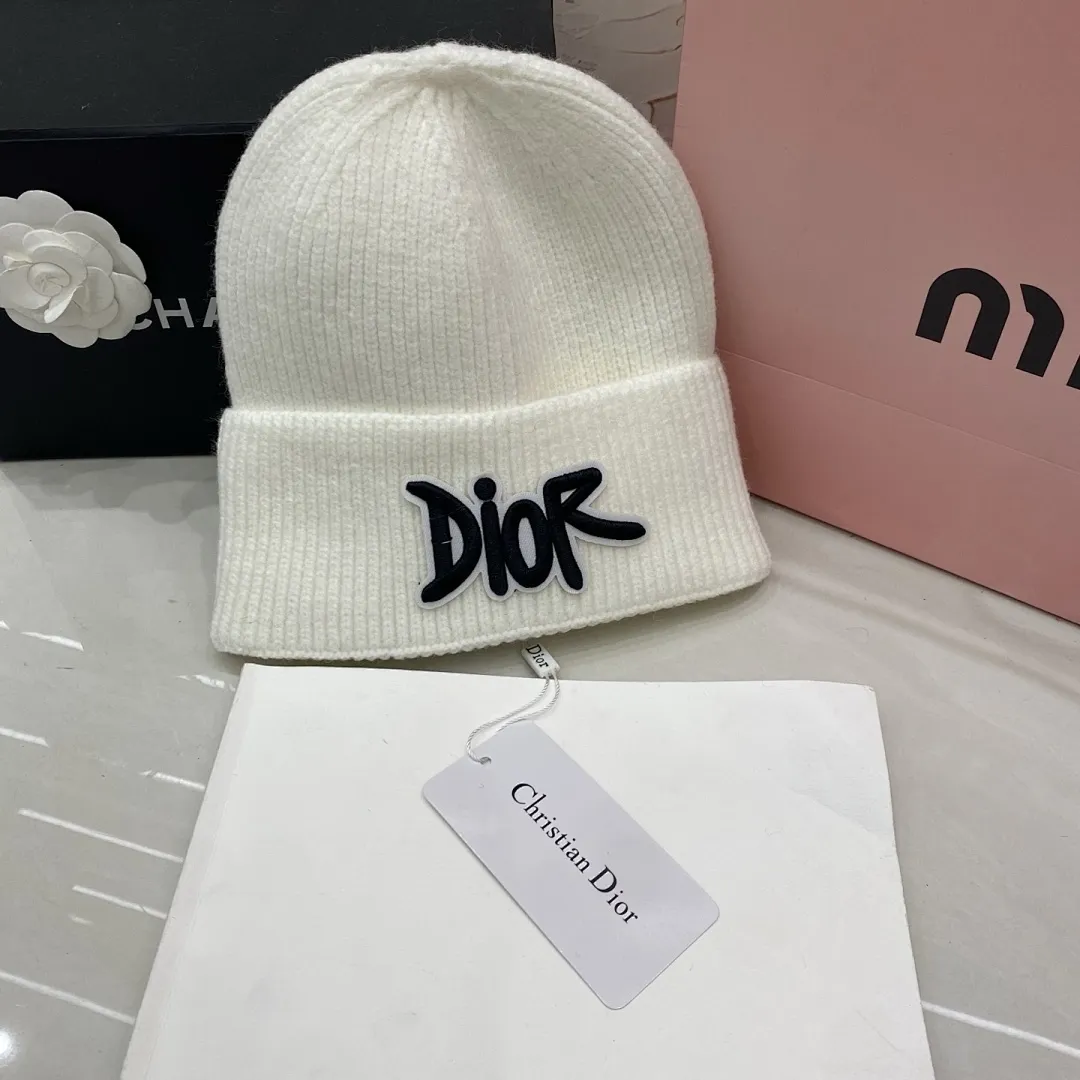 Dior 羊绒针织帽